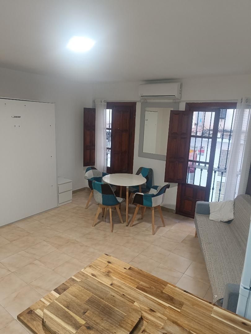 Piso en  Calle Moral de la Magdalena 24 - Foto 2