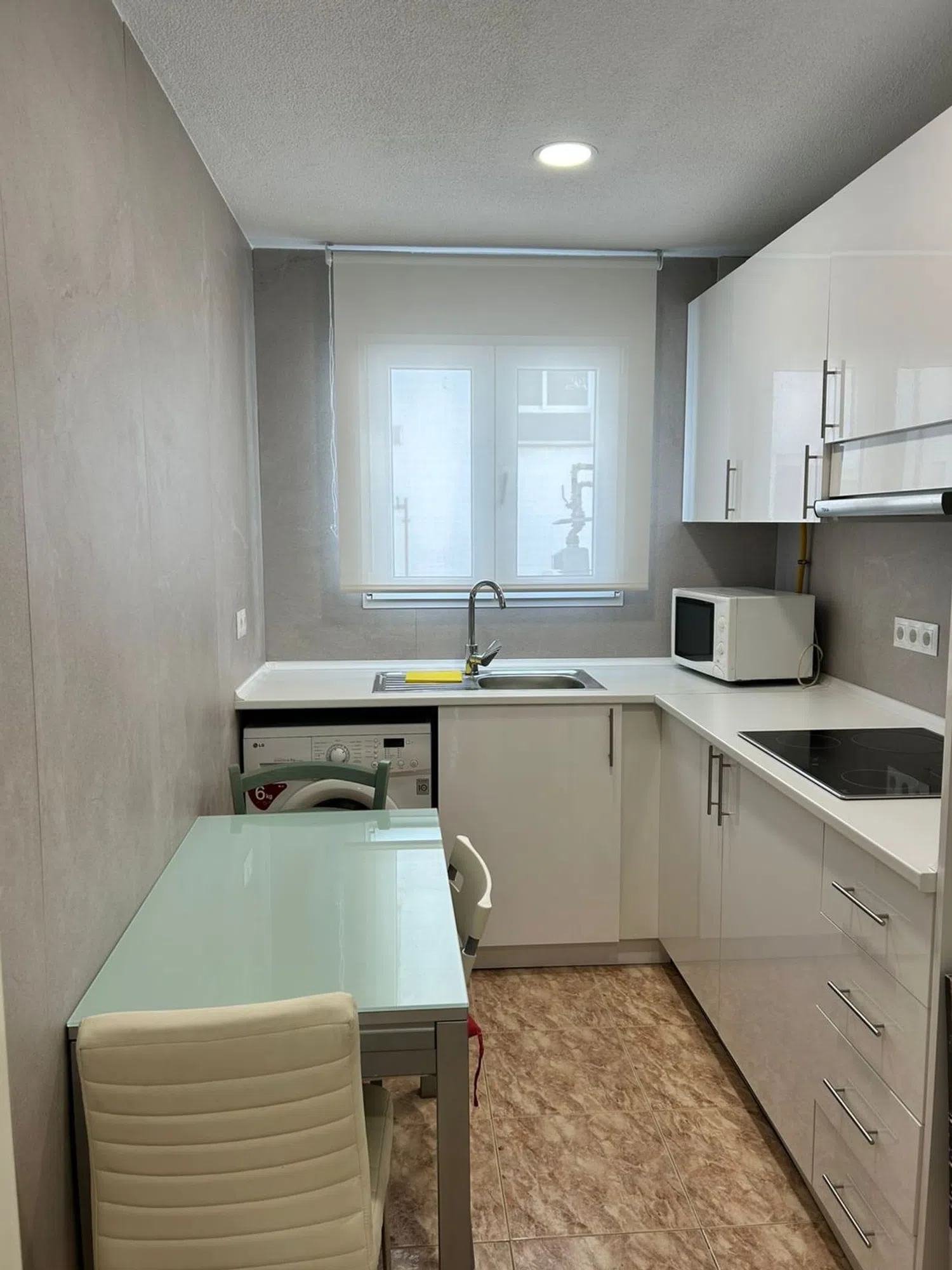 Piso en avenida del General Perón, 14 - Foto 3