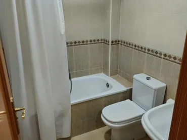 Piso en  Rodrigo de Triana 19 - Foto 2