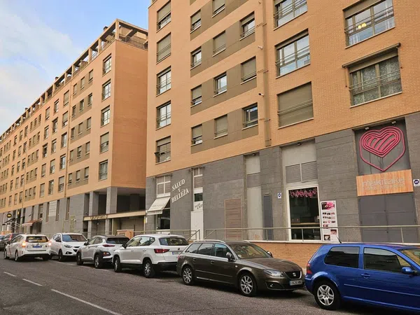 Piso en calle de Azofra, 9