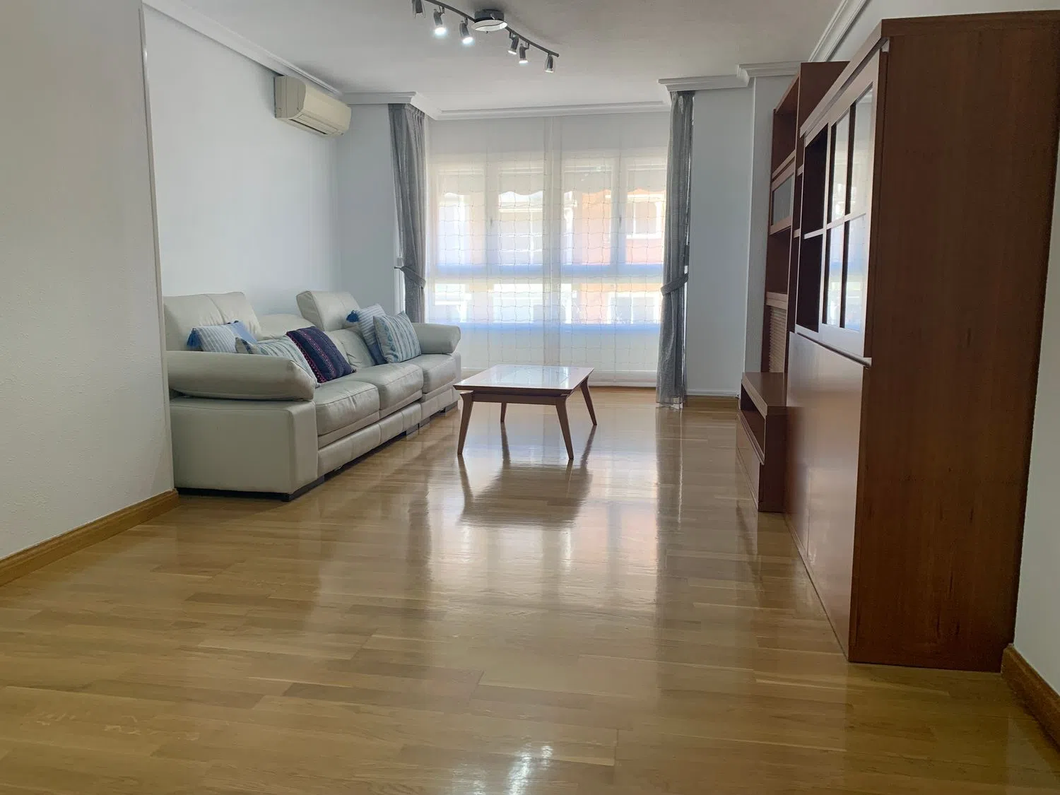 Piso en calle de María Tubau, 19 - Foto 2