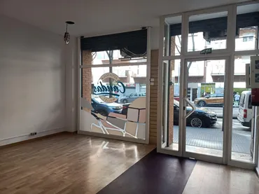 Local comercial en Mollet del Vallès - Foto 9