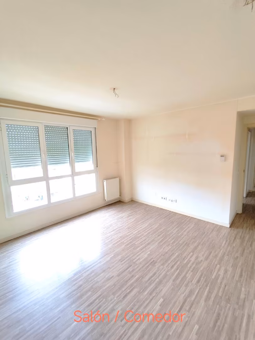 Piso en  Avenida Carmen Laforet 9 - Foto 7