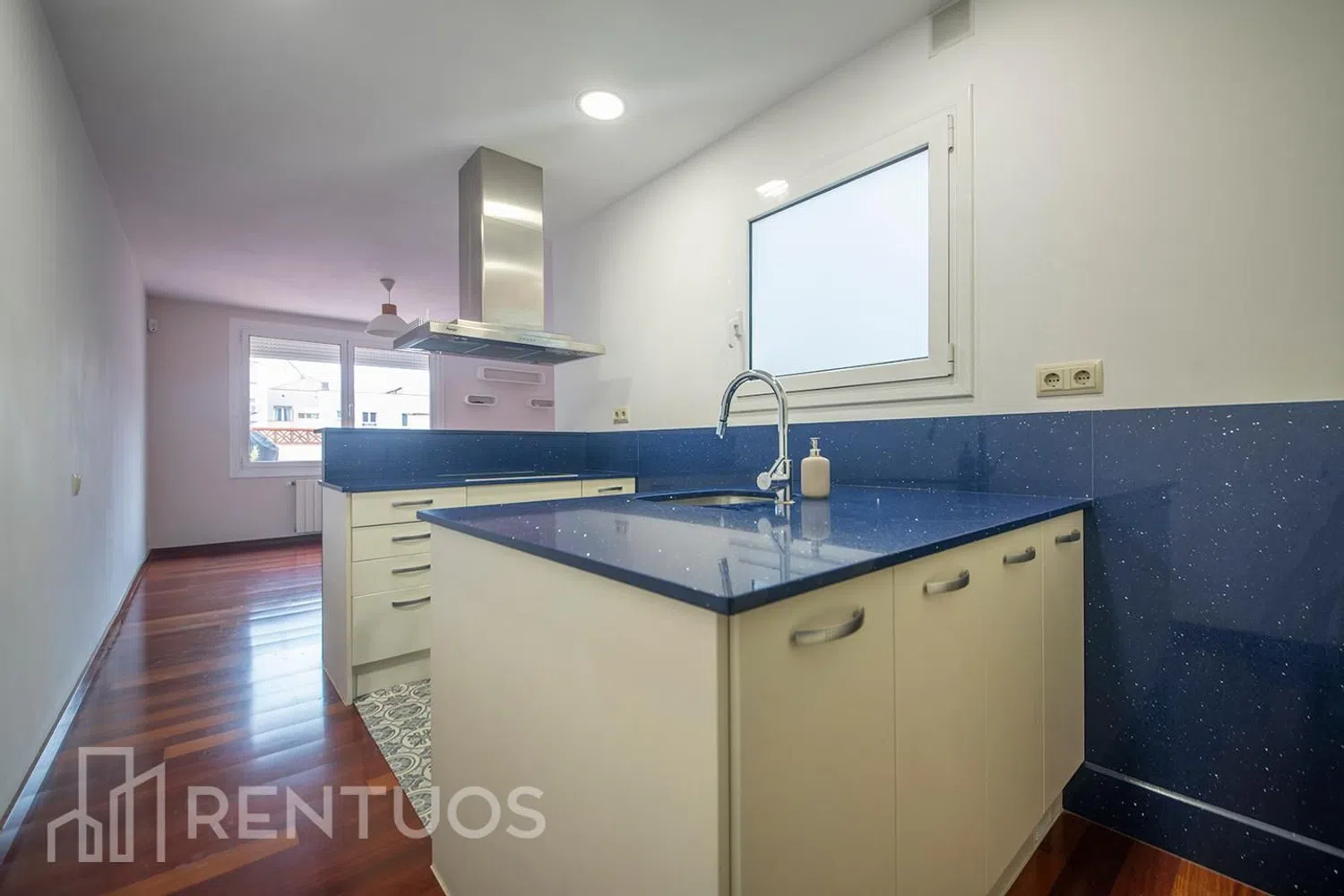 Piso en calle del Trobador - Foto 9