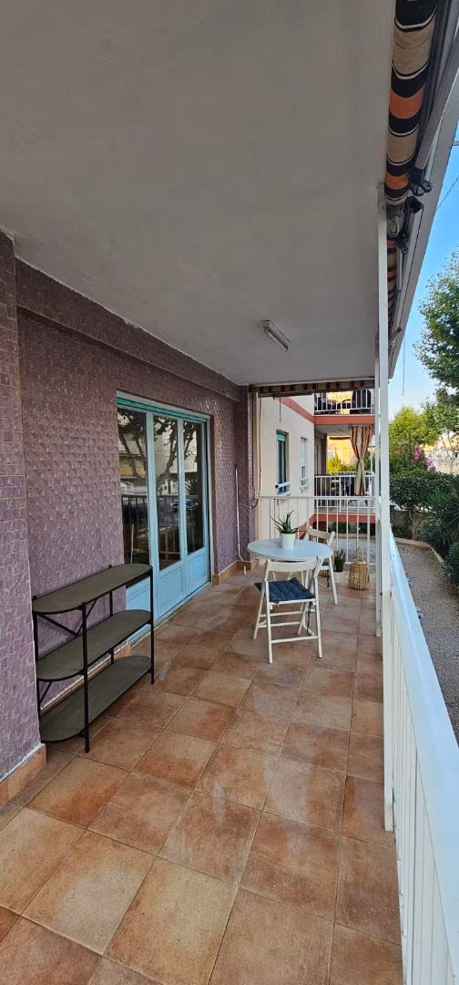 Piso en  Avinguda Albacete 74 - Foto 2