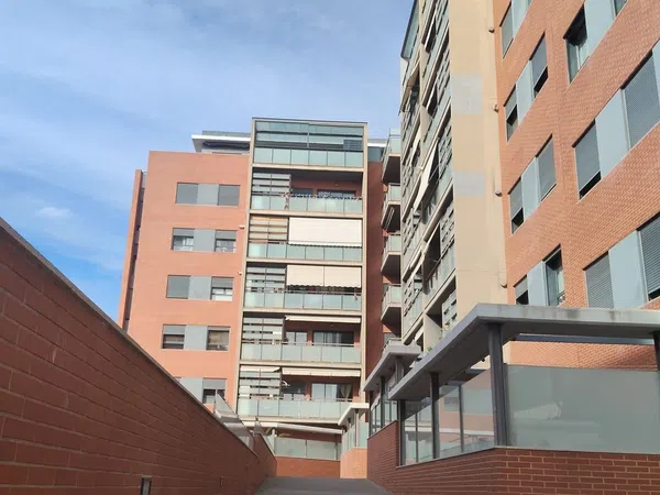 Piso en calle Poeta José Agustín Goytisolo, 12 - Foto 2