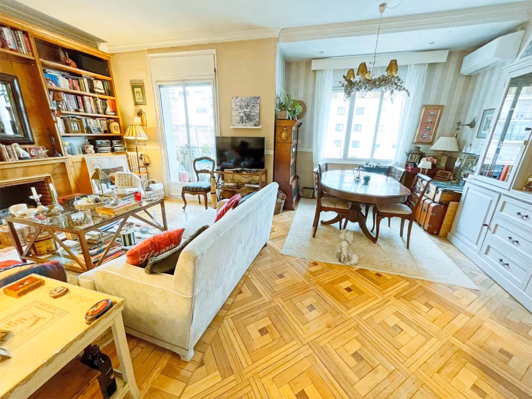 Piso en  Calle del General Pardiñas 99 - Foto 2