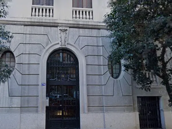 Piso en calle de Padilla, 78