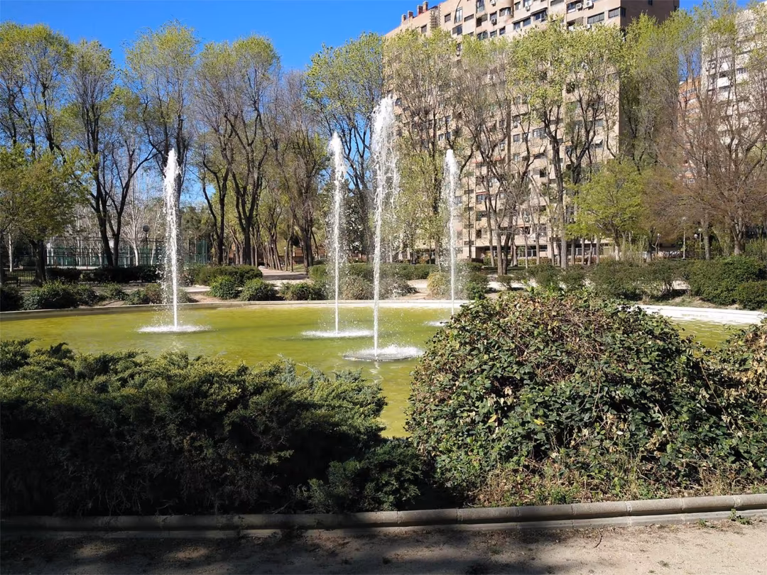 Piso en  Calle de Juan Esplandiú 4 - Foto 23