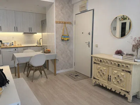 Piso en calle de Valderromán, 10