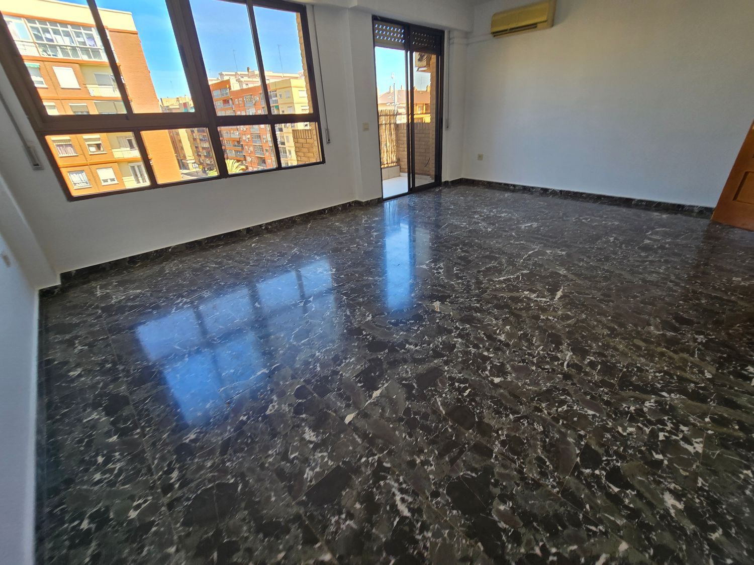Piso en Avenida del Doctor Peset Aleixandre, Benicalap - Foto 4