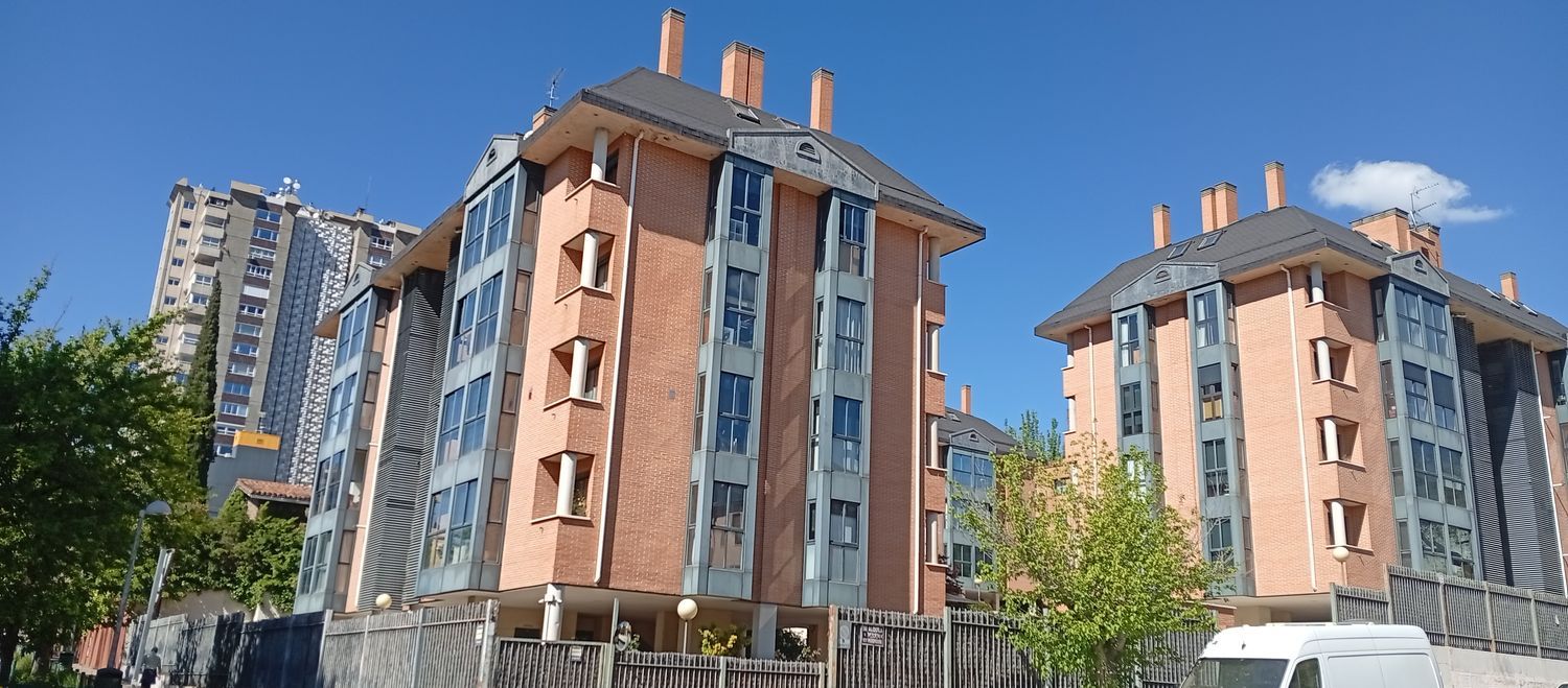 Piso en calle del Marqués de Altamira, 3 - Foto 1