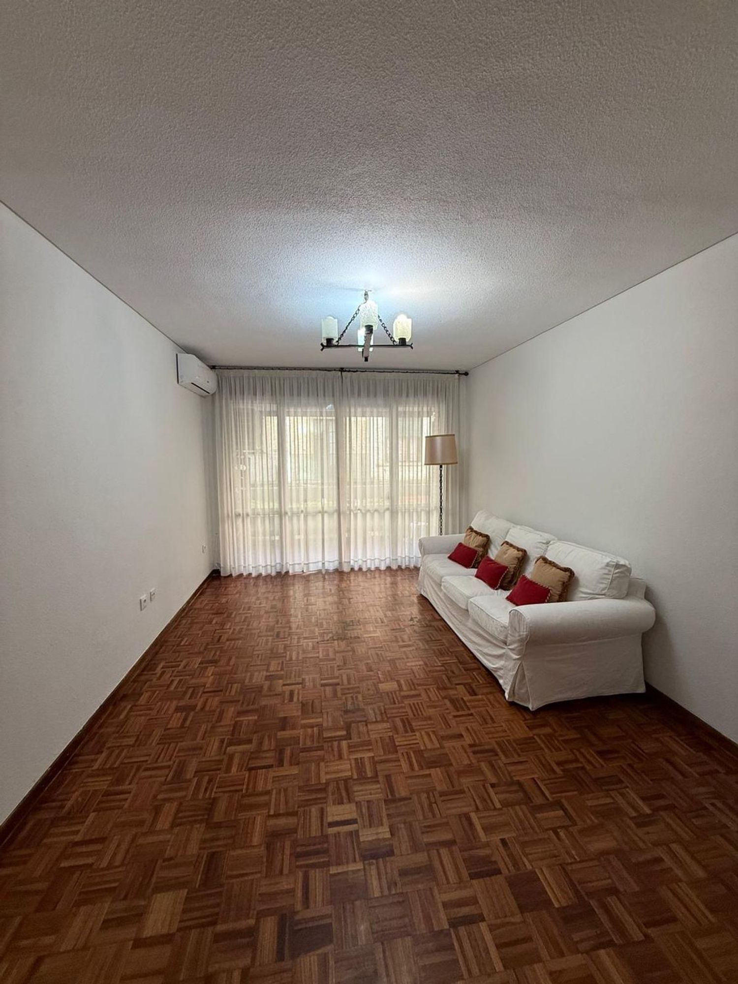 Piso en calle de Fray Luis de Granada, 6