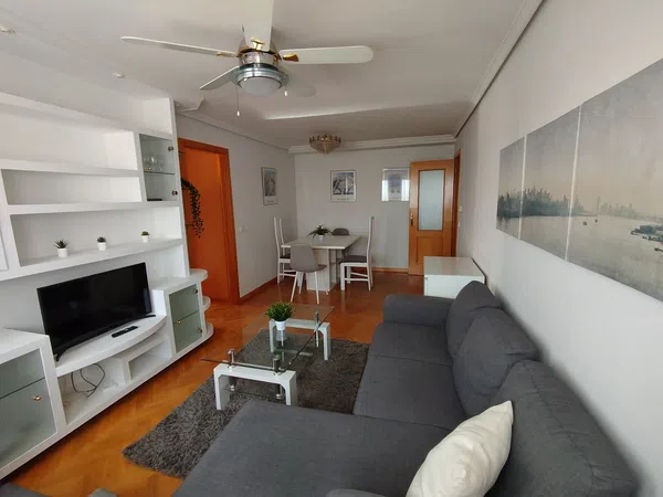 Piso en avenida de los Encuartes, 3