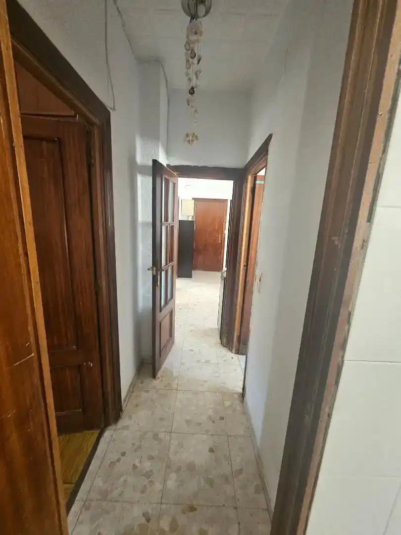 Piso en  Calle Teniente Salvio Ravassa 1 - Foto 2