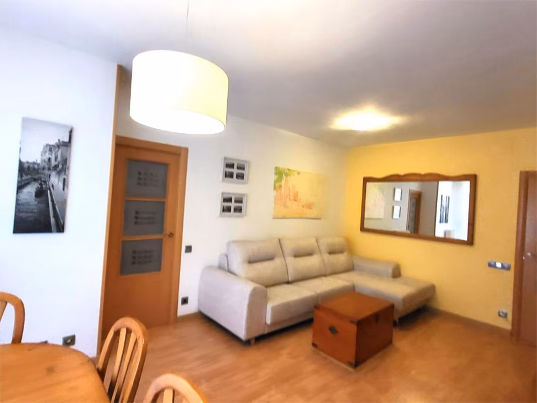 Piso en  Carrer de Vilapicina 16 - Foto 4