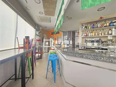Local comercial en Torrejón de Ardoz - Foto 2