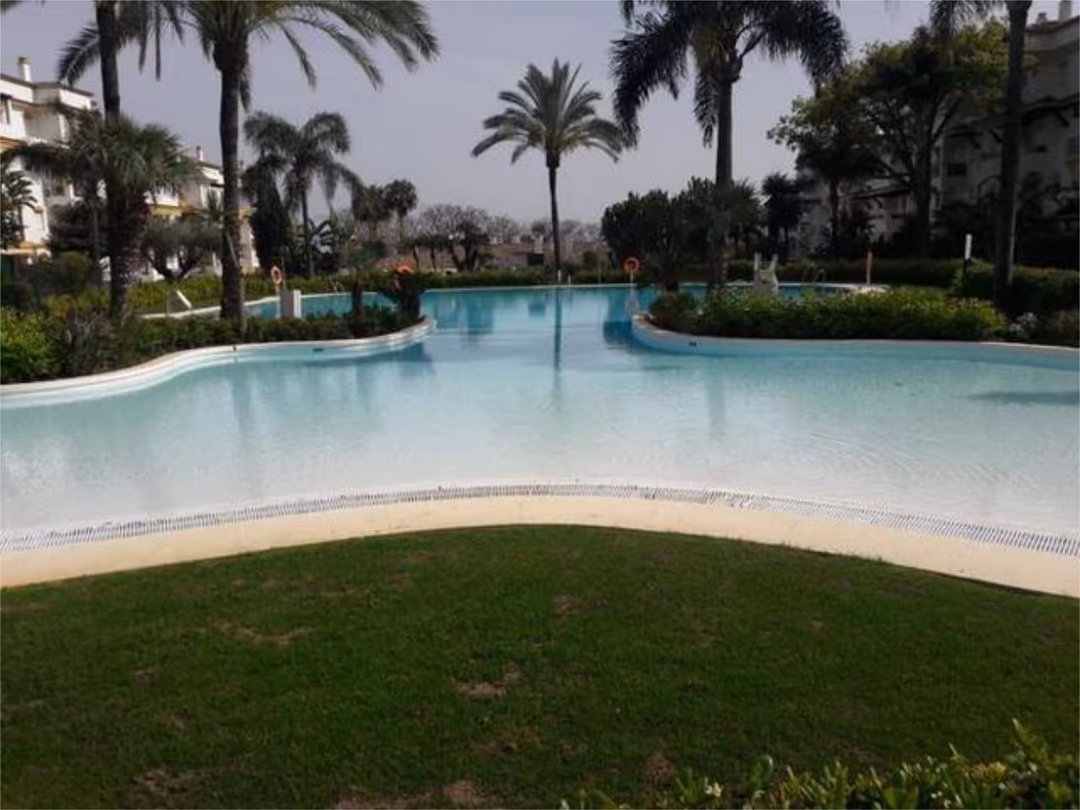Apartamento en Milla de oro, Marbella