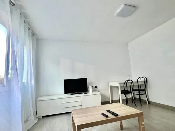 Piso en Avenida Mare de Déu de Bellvitge, Bellvitge - Foto 7