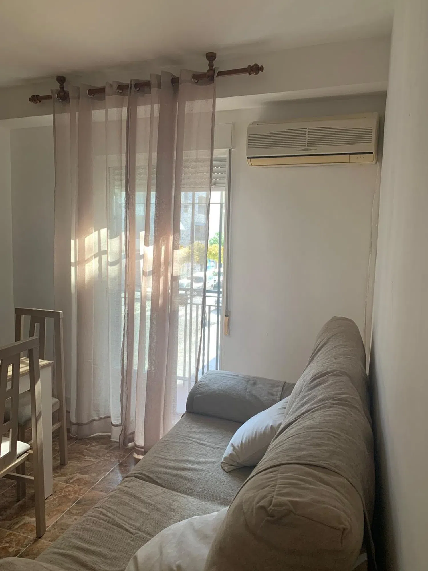 Piso en calle Luis Ponce de León, 1 - Foto 1