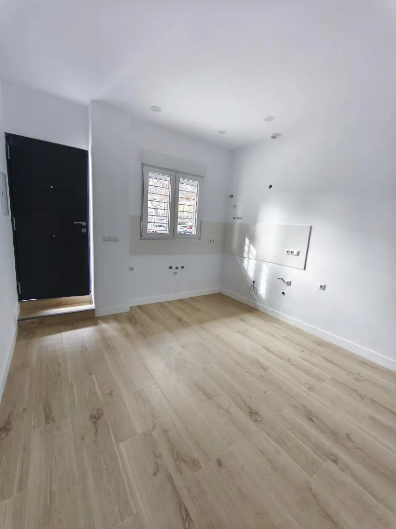 Piso en  Calle Conde de Guadalhorce 10 - Foto 12