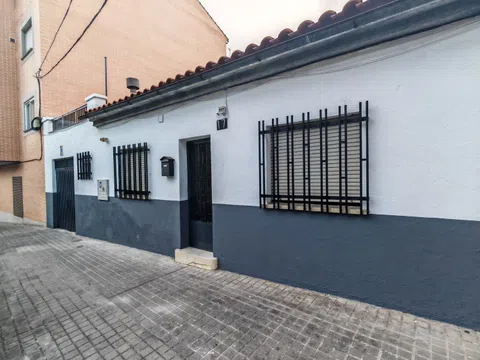 Casa independiente en calle Genova, 17