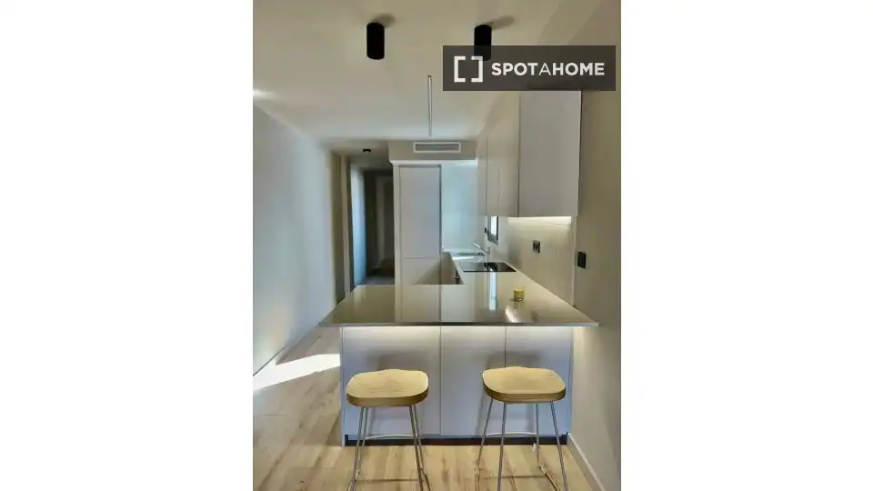 Piso en Santa Coloma de Gramenet - Foto 2
