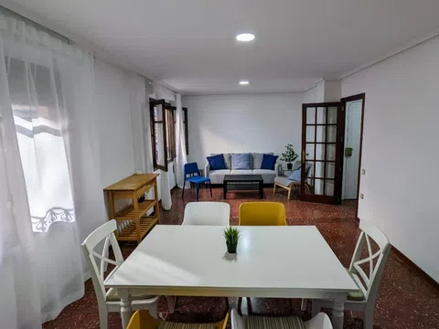 Piso en calle d'Aiora, 20