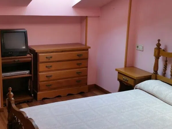 Chalet pareado en Plaza les Campes, 41, La Pola Siero, La Pola Siero - Foto 3