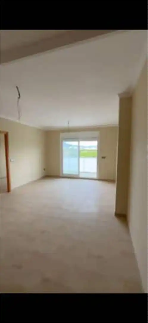 Piso en Piso a la venta con terraza y balco - Foto 2