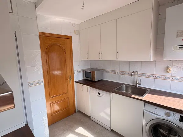 Piso en calle de Quero, 3