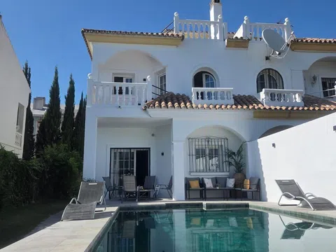 Casa independiente en Urbanizacion Villa Parra Palomeras, 1