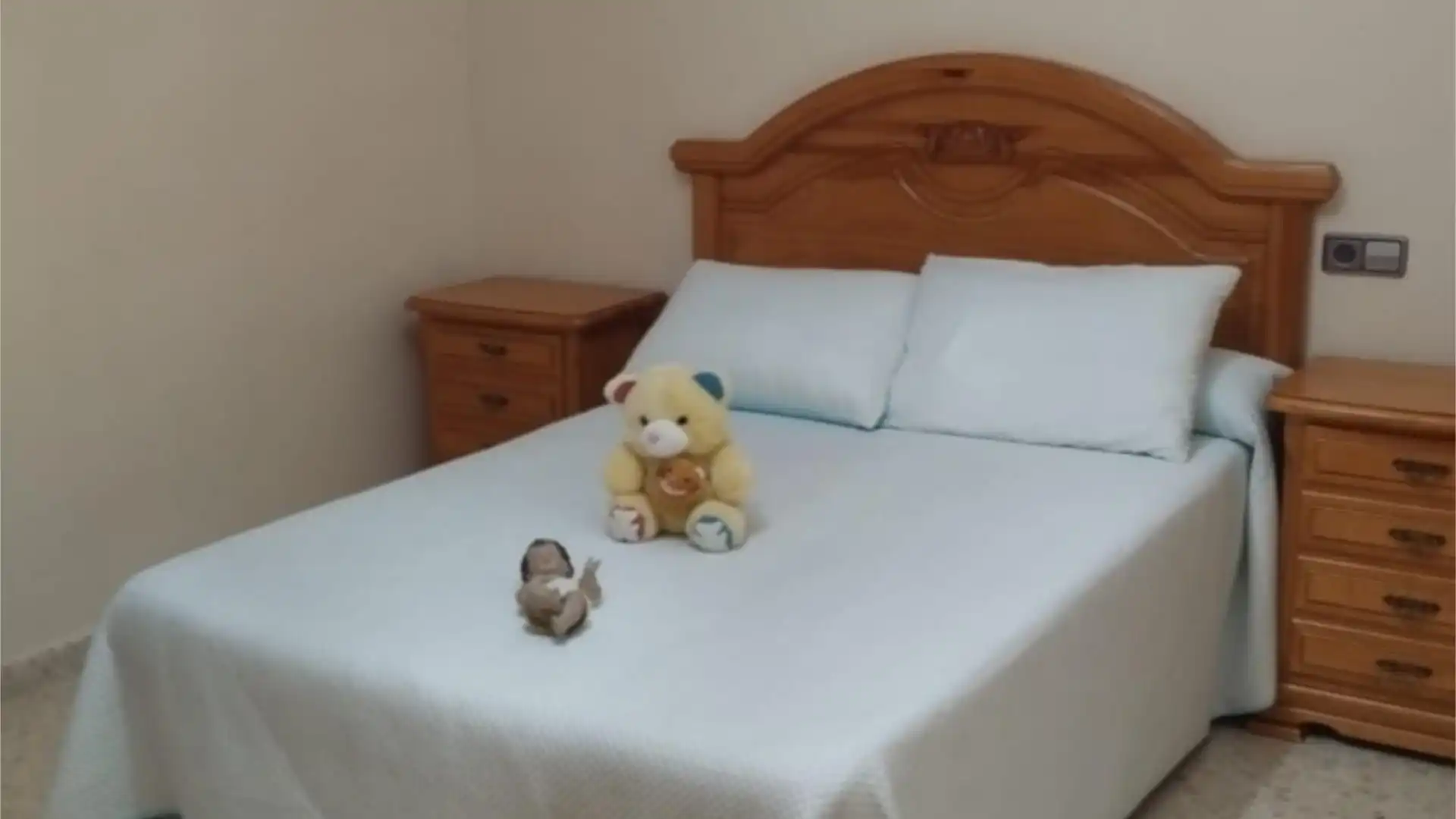 Piso en  Paseo Marítimo de Poniente N 39 - Foto 5