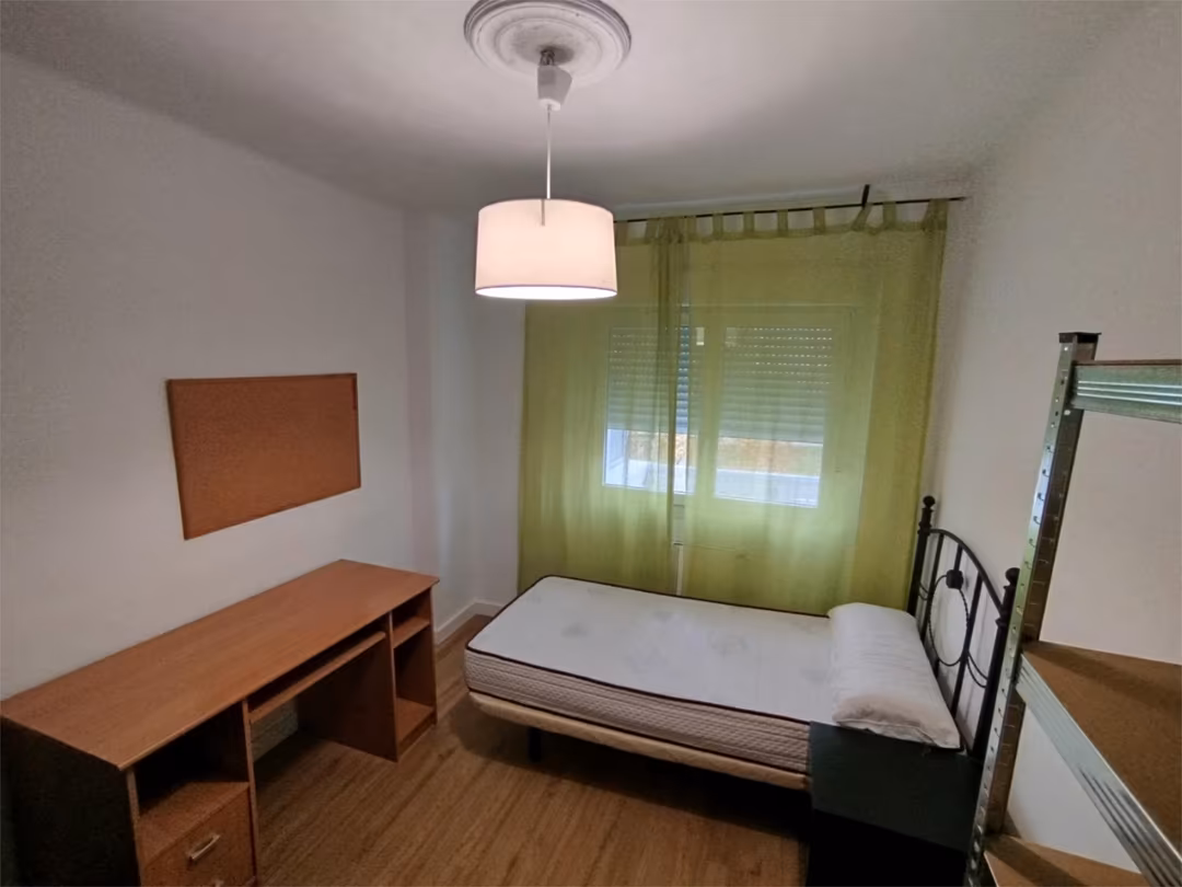 Piso en  Calle Antonio Floriano Cumbreño 13 - Foto 5