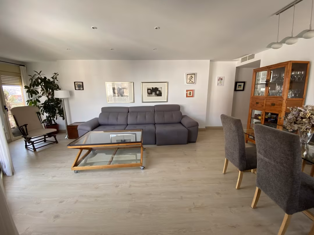 Piso en  Plaça Doctor Gómez Ulla 20