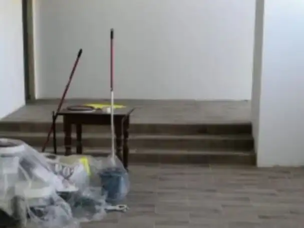 Local comercial en  Avenida Víctimas del Terrorismo 1 - Foto 3