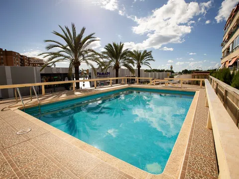 Estudio en avenida de Joan Miró, 188