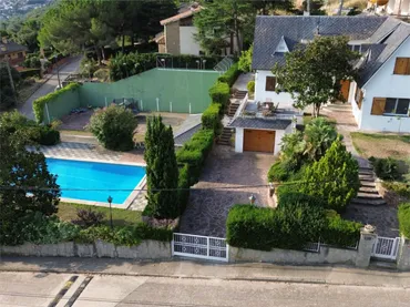 Chalet en  Carrer del Rosselló 14 - Foto 8