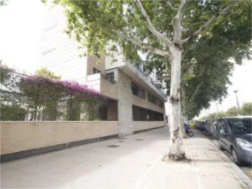 Piso en  Avenida Concejal Alberto Jiménez-Becerril 24