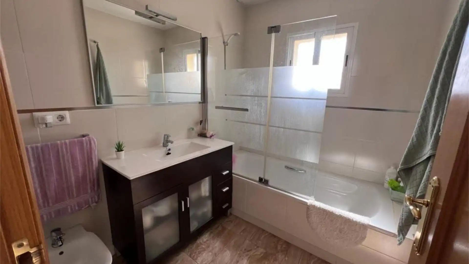 Piso en  Avenida Don Juan de Borbon 98 - Foto 5