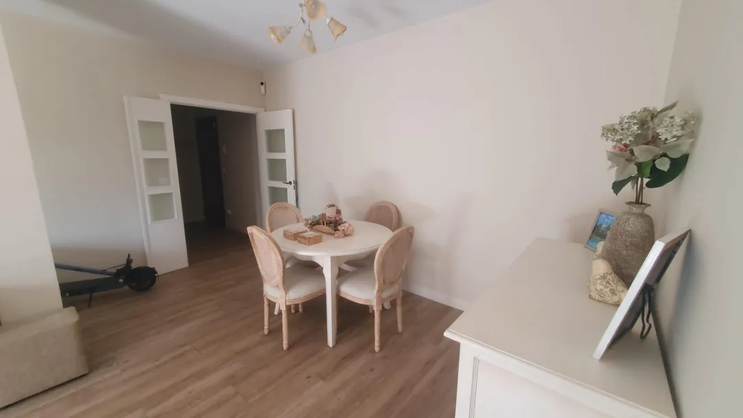 Piso en  Avenida las Asociaciones de Vecinos 1 - Foto 4