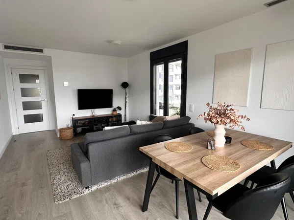 Piso en La Catalana - Foto 9