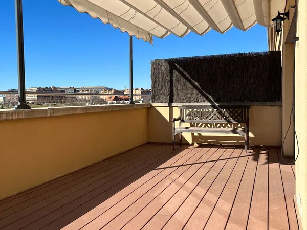 Ático en calle de Triacastela, 4