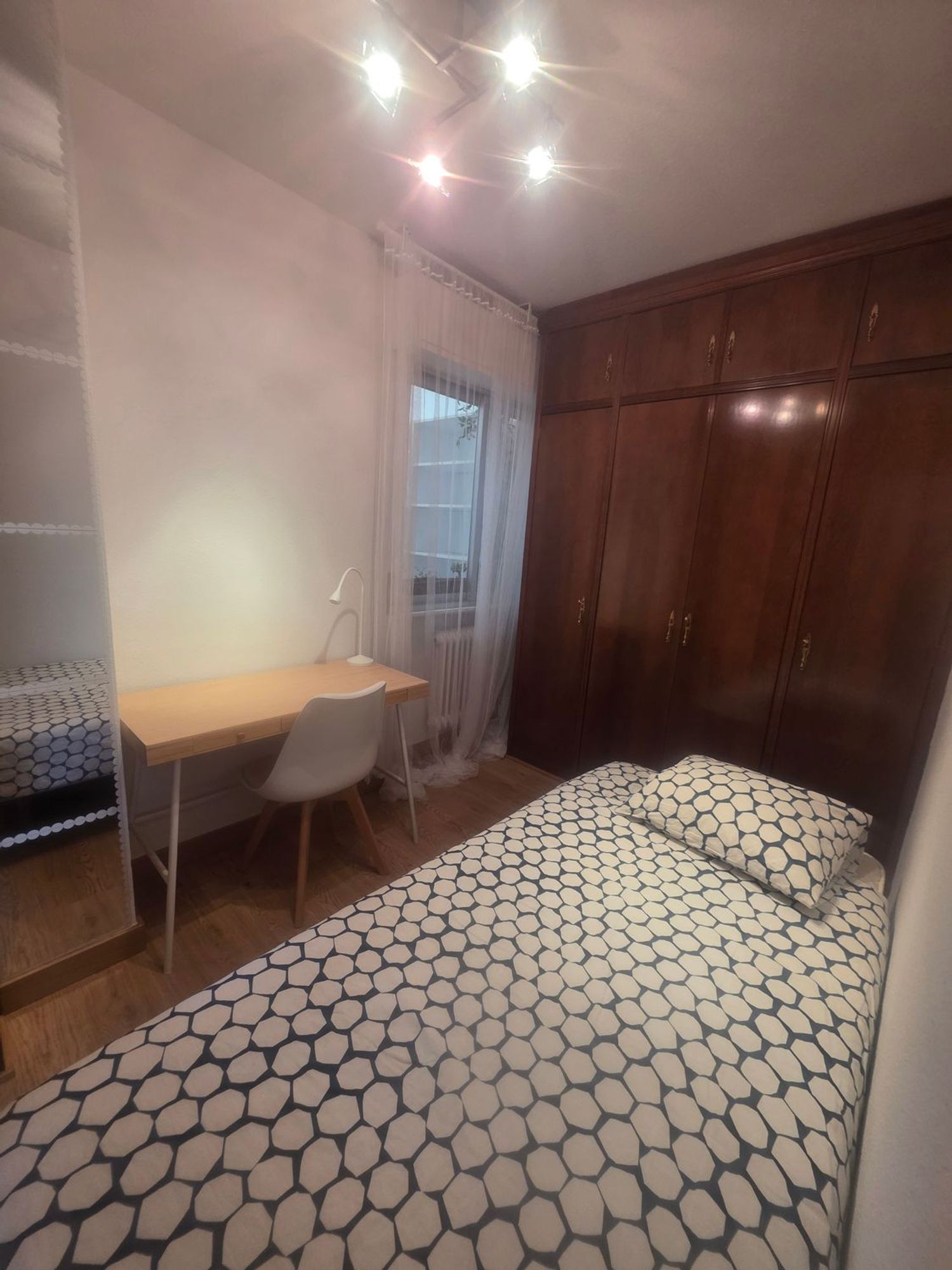 Piso en avenida de los Reyes de España, 26 - Foto 13