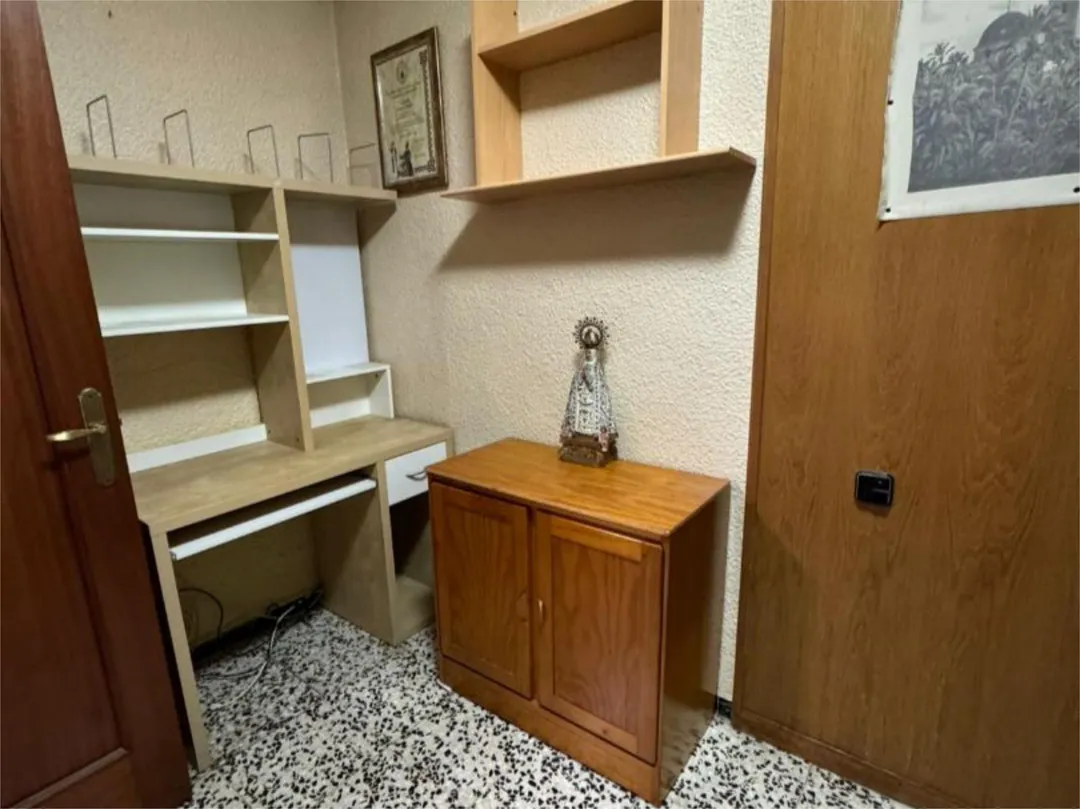 Piso en  Carrer Martín de Torres 18 - Foto 6