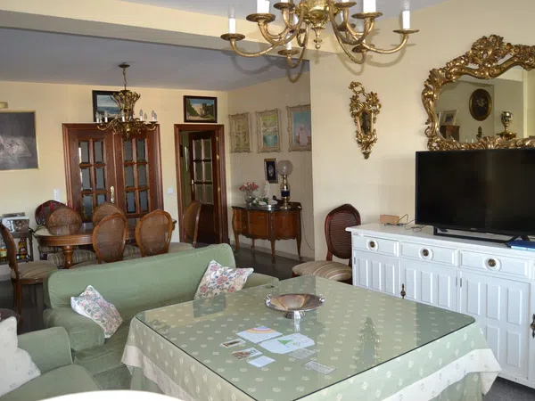 Piso en Avenida de la Reina Mercedes, 29, Reina Mercedes - Heliópolis - Foto 1