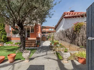 Chalet en Sant Cugat del Vallès - Foto 2