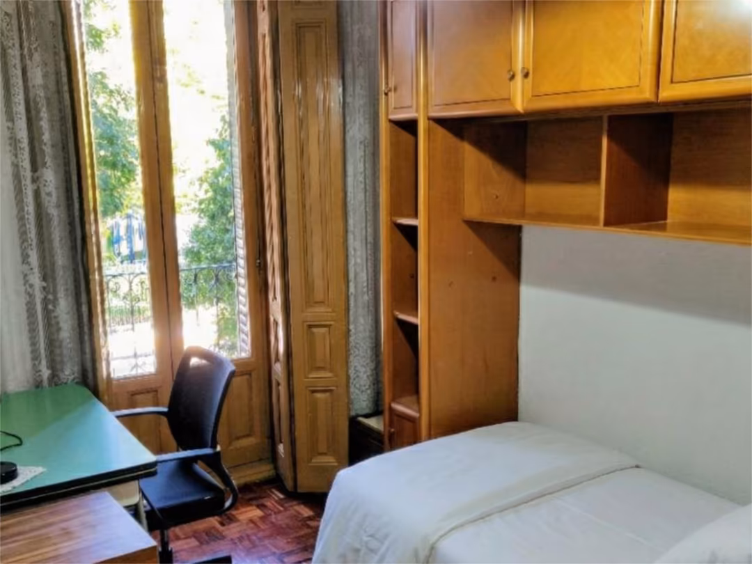 Piso en  Calle de Meléndez Valdés 25 - Foto 8