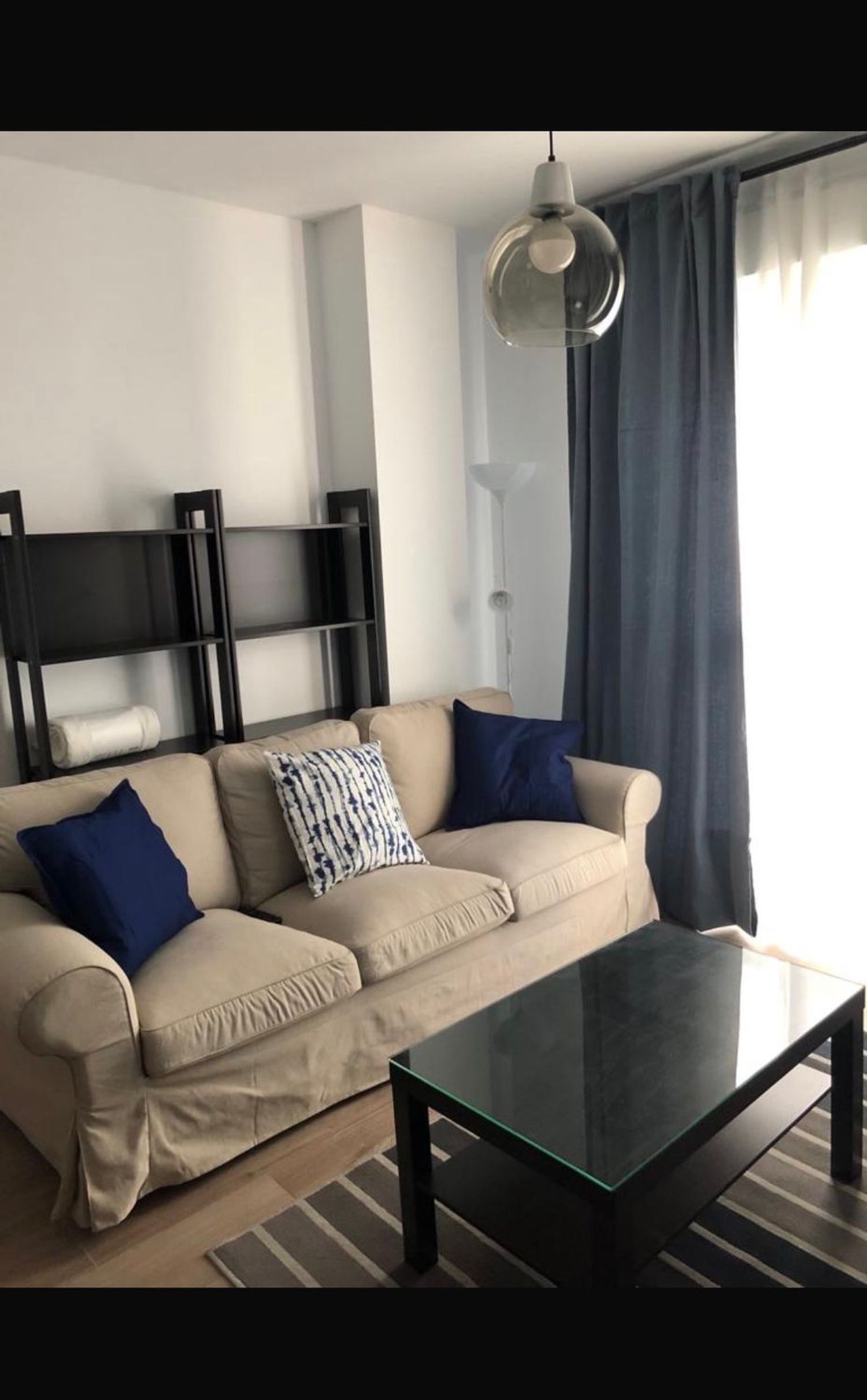 Piso en avenida del Cairo, 4