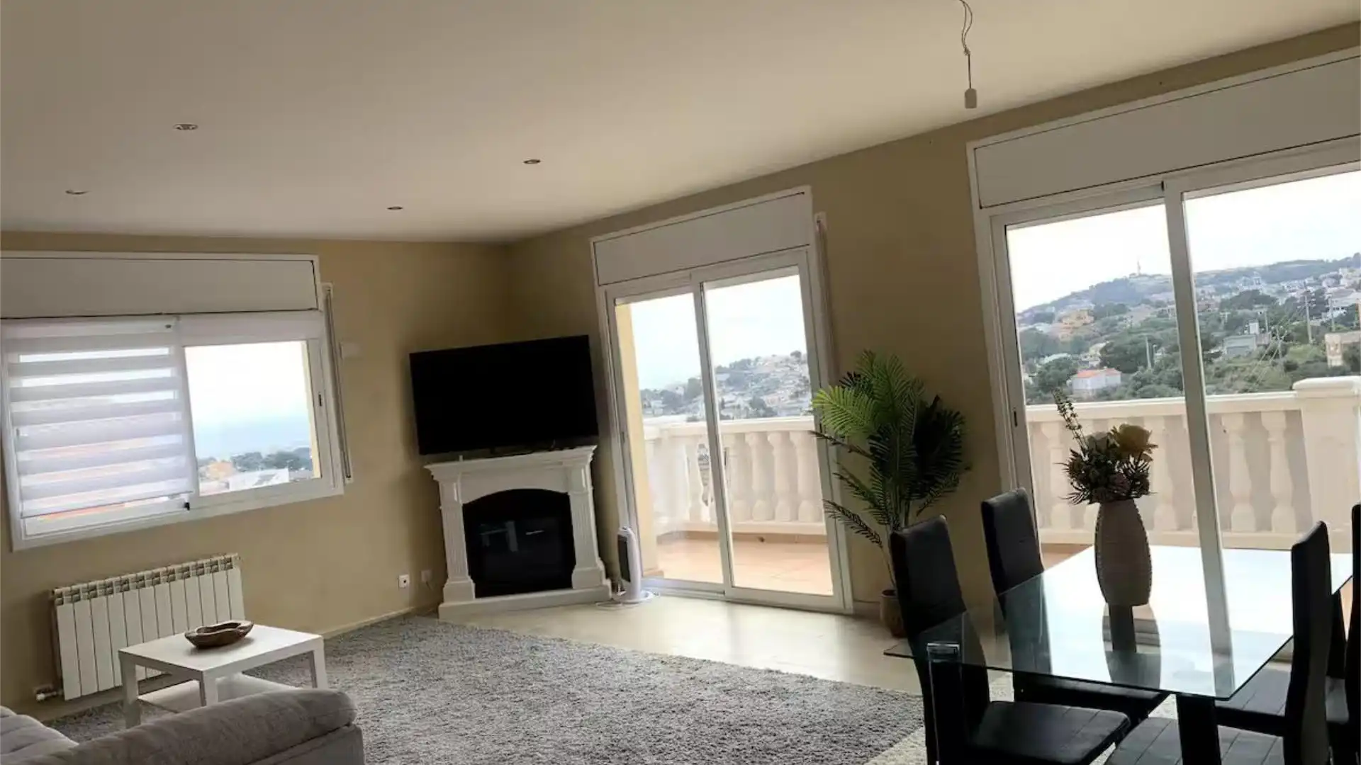 Piso en  Avinguda Stanta Maria de Montserrat 65A - Foto 3